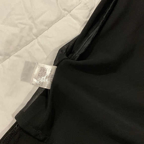 Sleek Black Lace Chemise - Picture 11 of 11